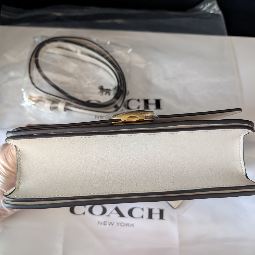 Coach Bandit Ivory and Gold Shoulder Bag - Picture 12 of 13